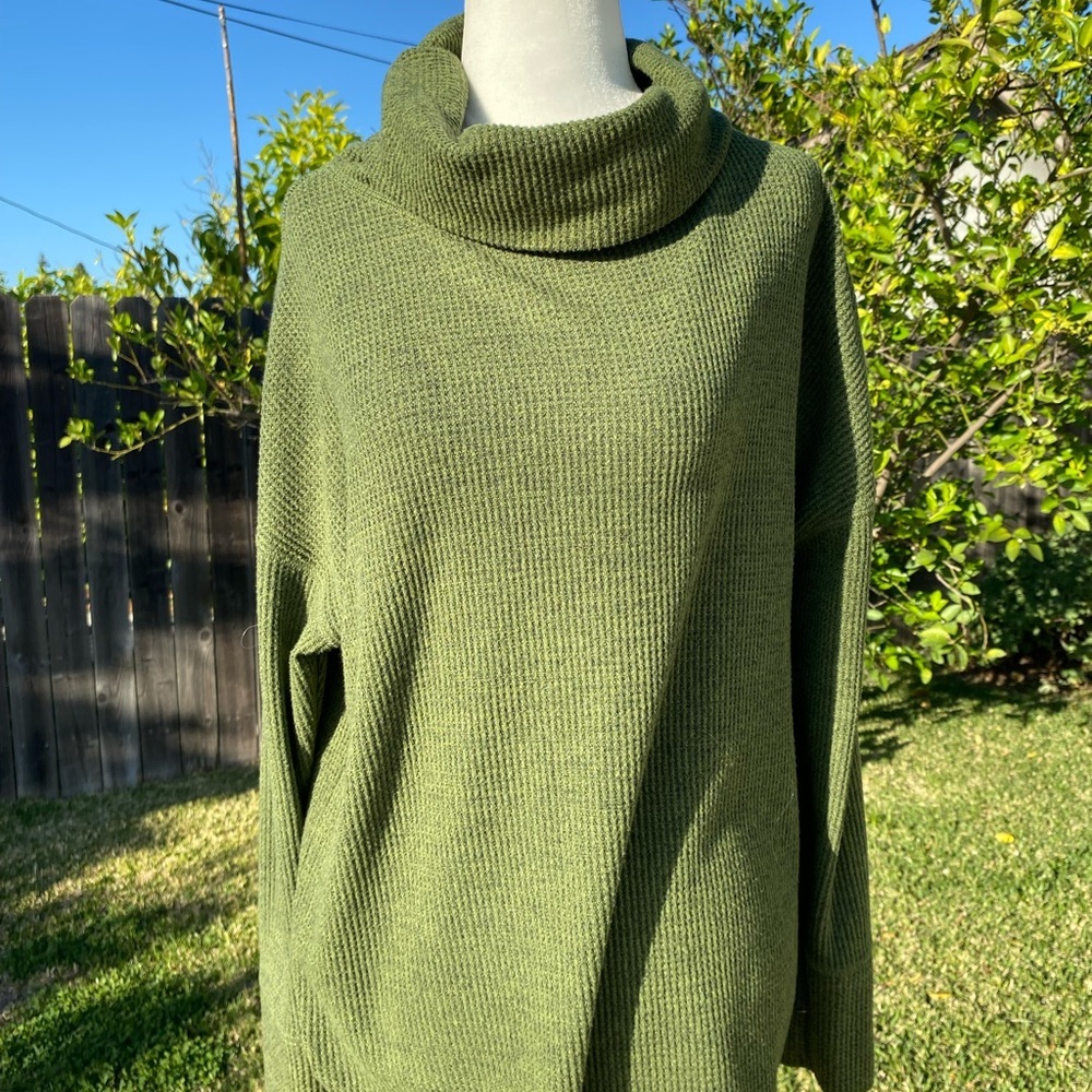 Time and Tru Olive Green Cowl Neck Sweater Size L 12 / 14
